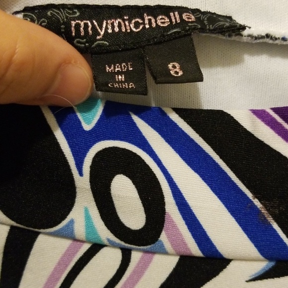 Dress. Size 8 - Picture 2 of 5